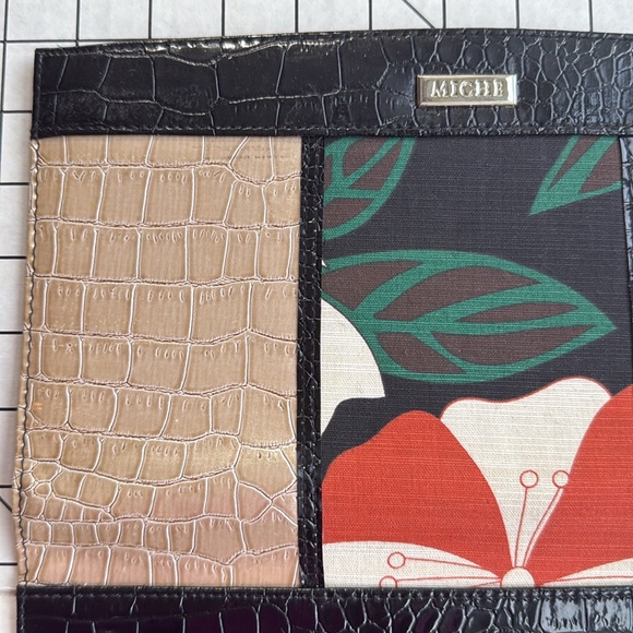 Miche Bag Shell “Lynn”  Classic Shell September 2010 Floral & Faux Croc Pattern - Picture 6 of 9